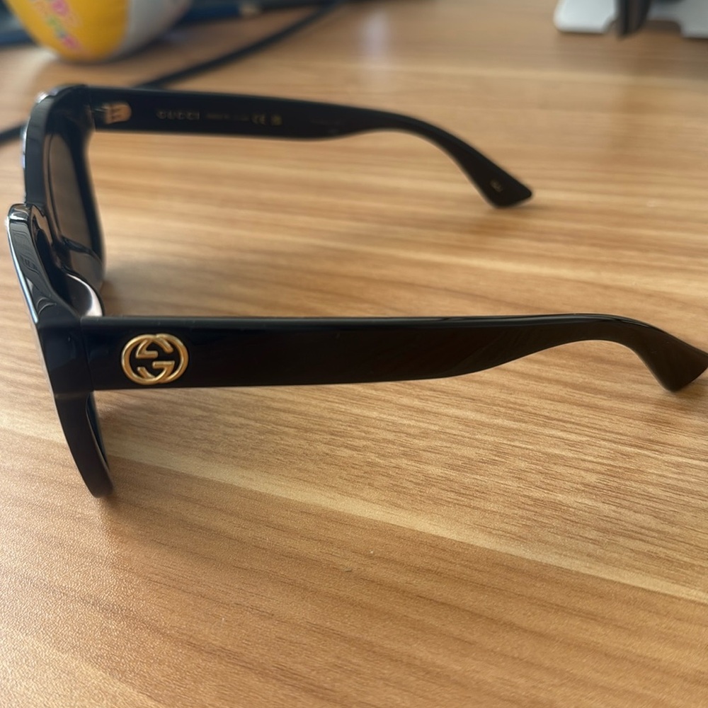 Authentic Gucci Black Sunglasses GG0034SAN 001 - Picture 6 of 11